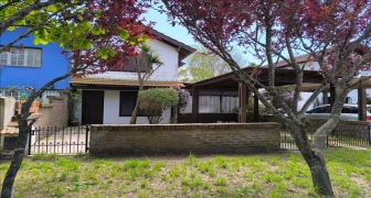 COMODO DUPLEX EN BARRIO ESTABLE